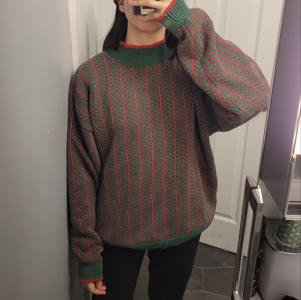 Christmas or watermelon knit turtleneck